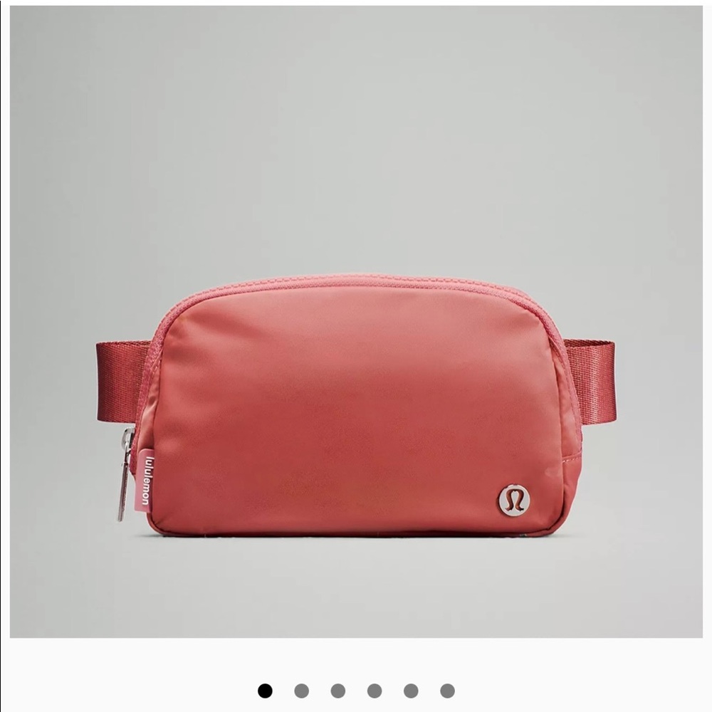 Lululemon Everywhere Belt Bag 1L